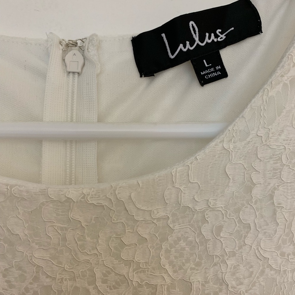 Lulus - White lace mini dress - Size: L